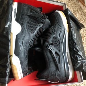 Jordan 4 retro se